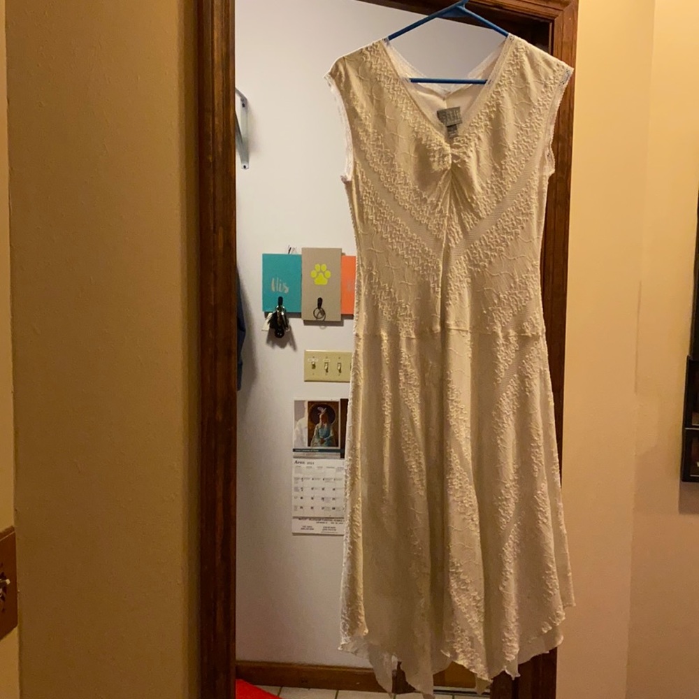 White lace dress
